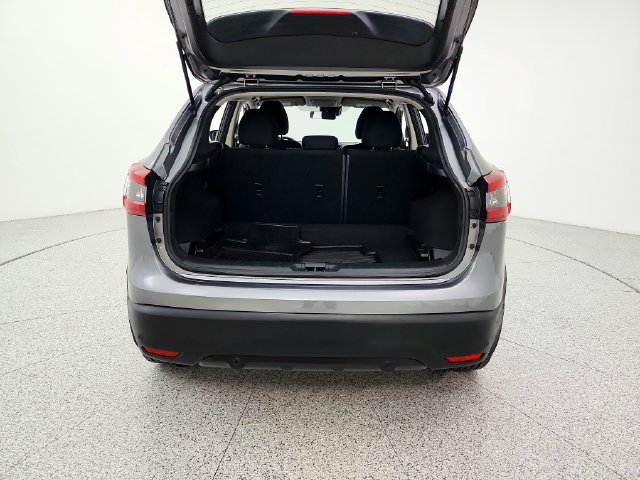 Used 2021 Nissan Rogue Sport S FWD image 19