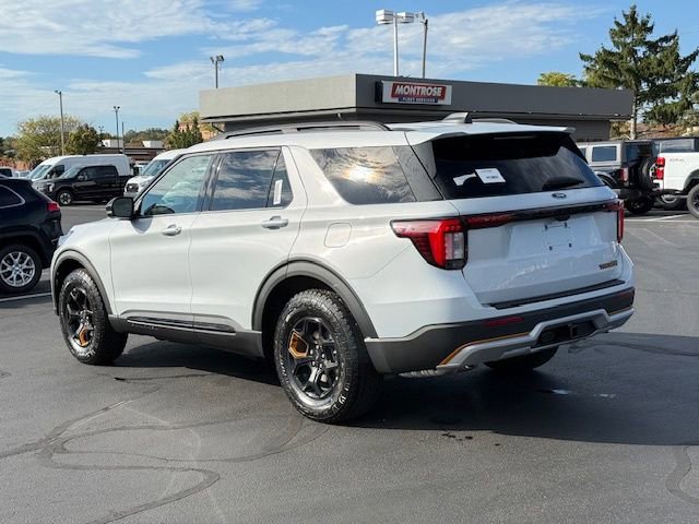 New 2026 Ford Explorer ST image 3
