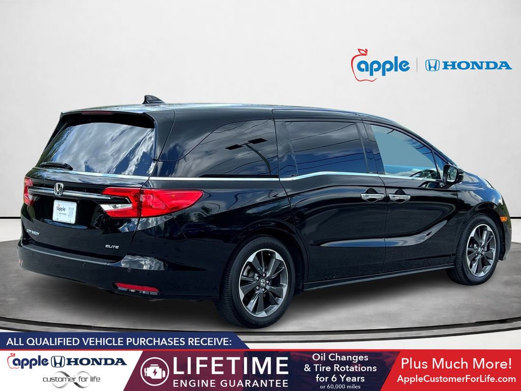 Used 2023 Honda Odyssey Elite image 5