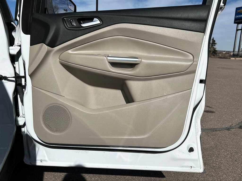 Used 2017 Ford Escape SE image 31