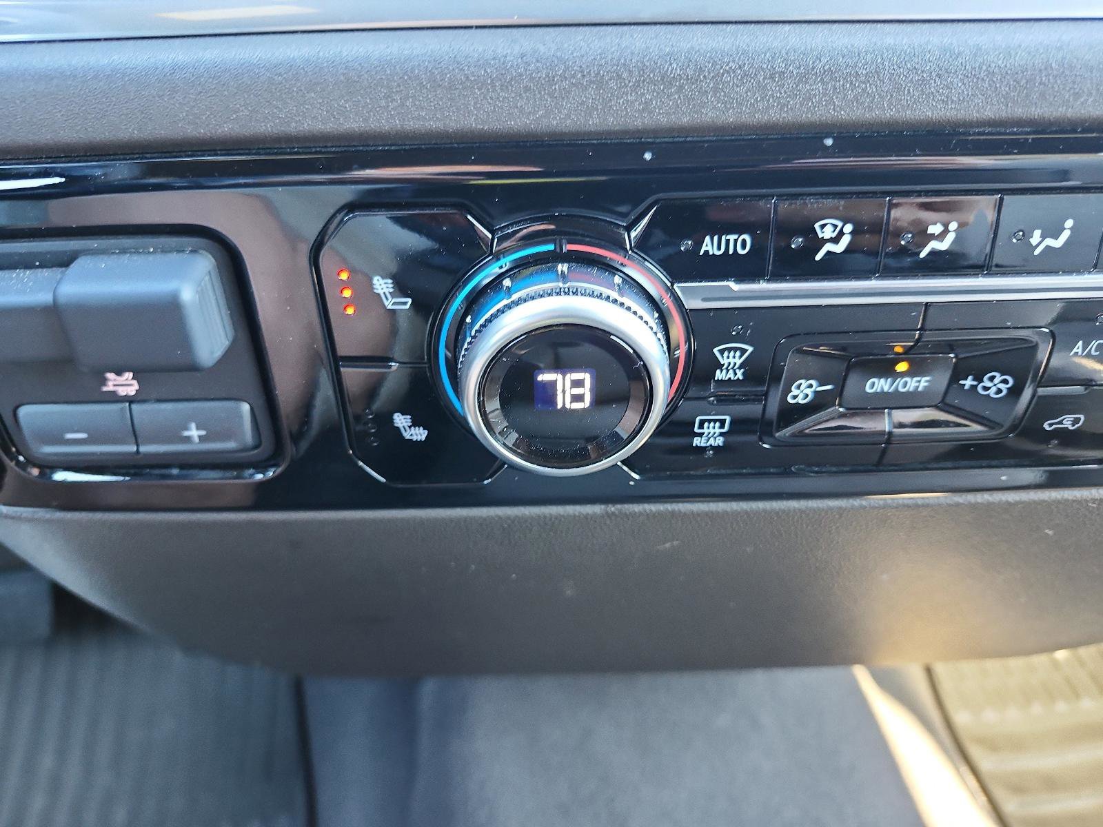 Used 2025 GMC Sierra 1500 SLE image 19