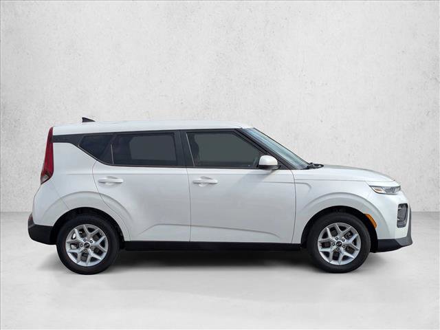 Used 2020 Kia Soul S FWD image 4