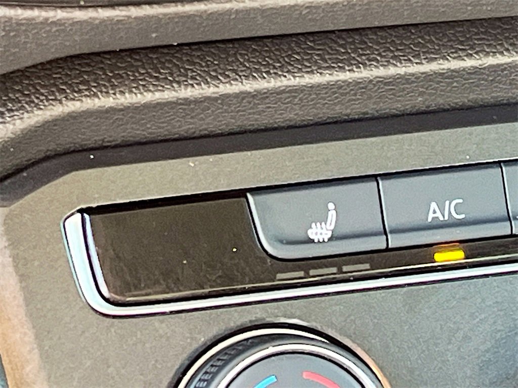 Used 2024 Volkswagen Tiguan Wolfsburg Edition image 19