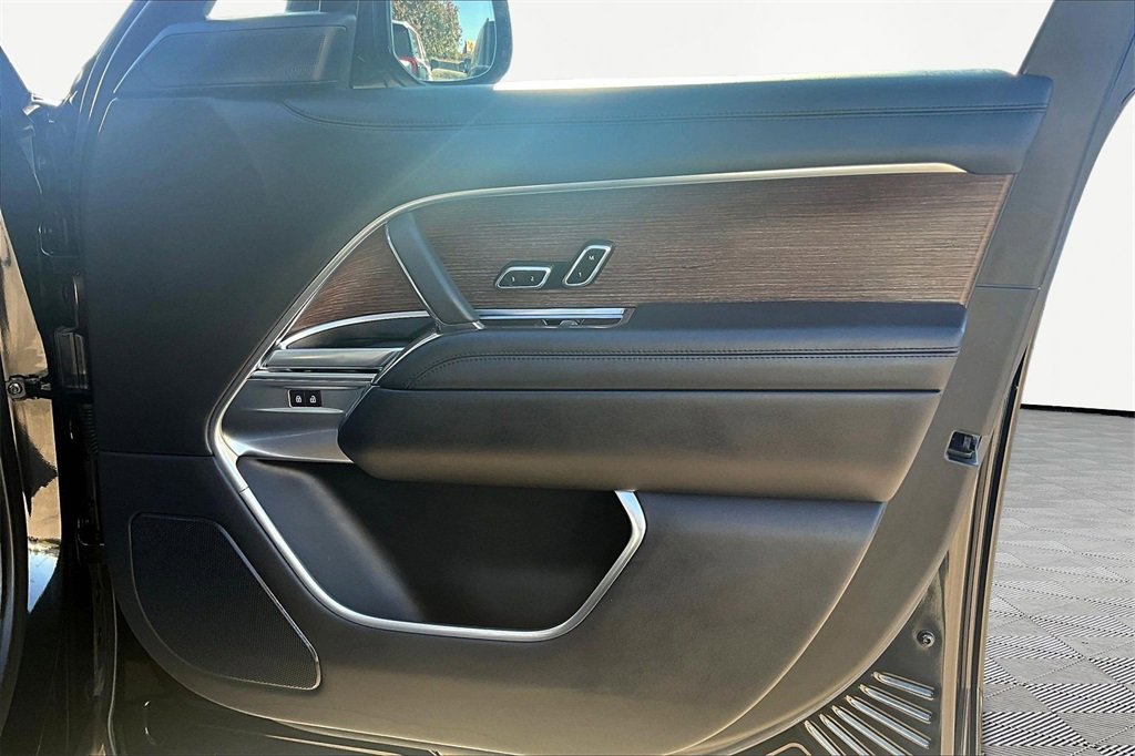 Used 2022 Land Rover Range Rover SE image 24