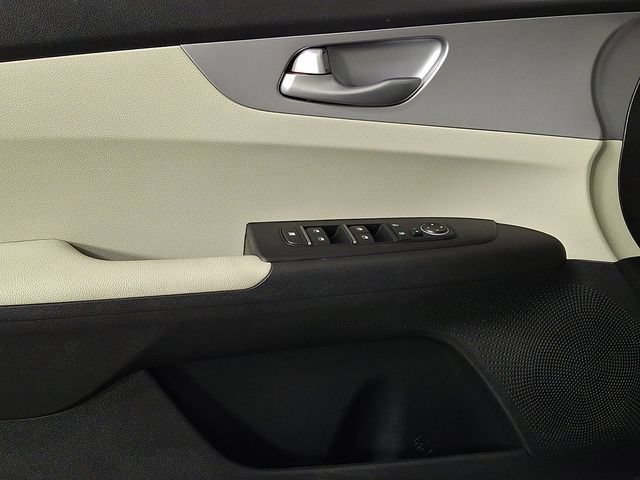 Used 2023 Kia Forte LXS w/ LXS Technology Package FWD image 14