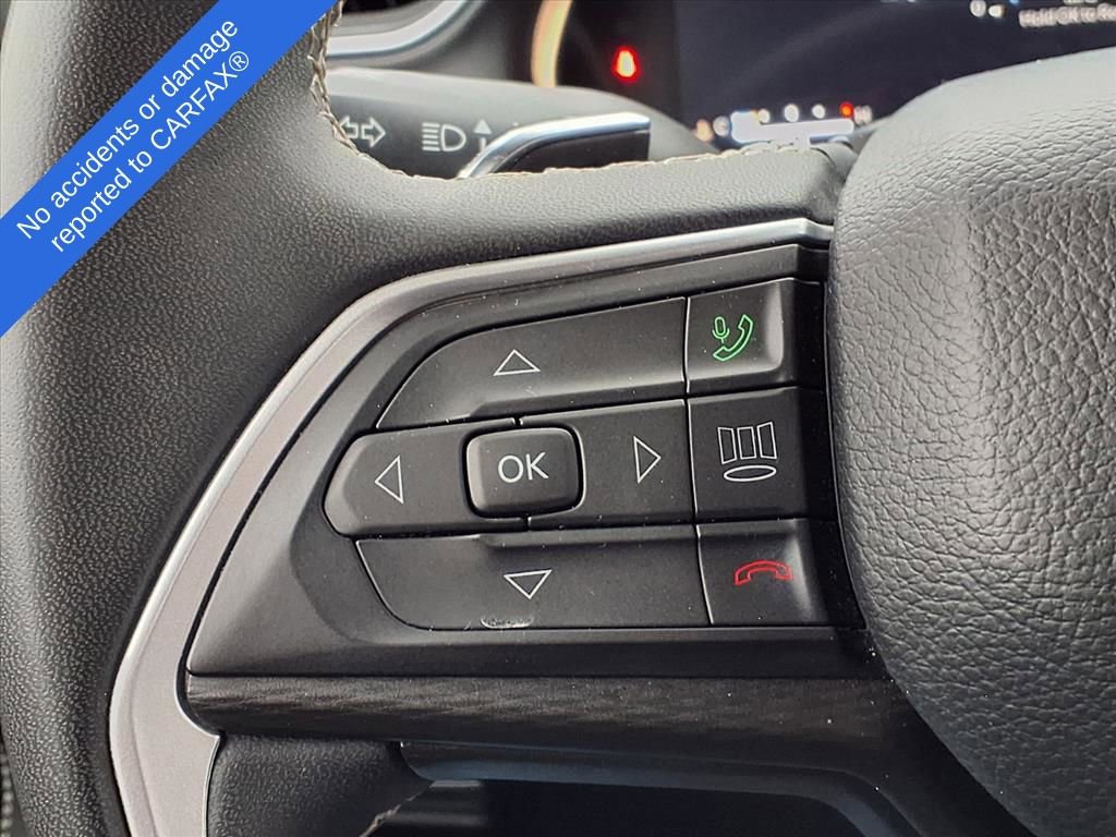 Used 2023 Jeep Grand Cherokee L Laredo image 27