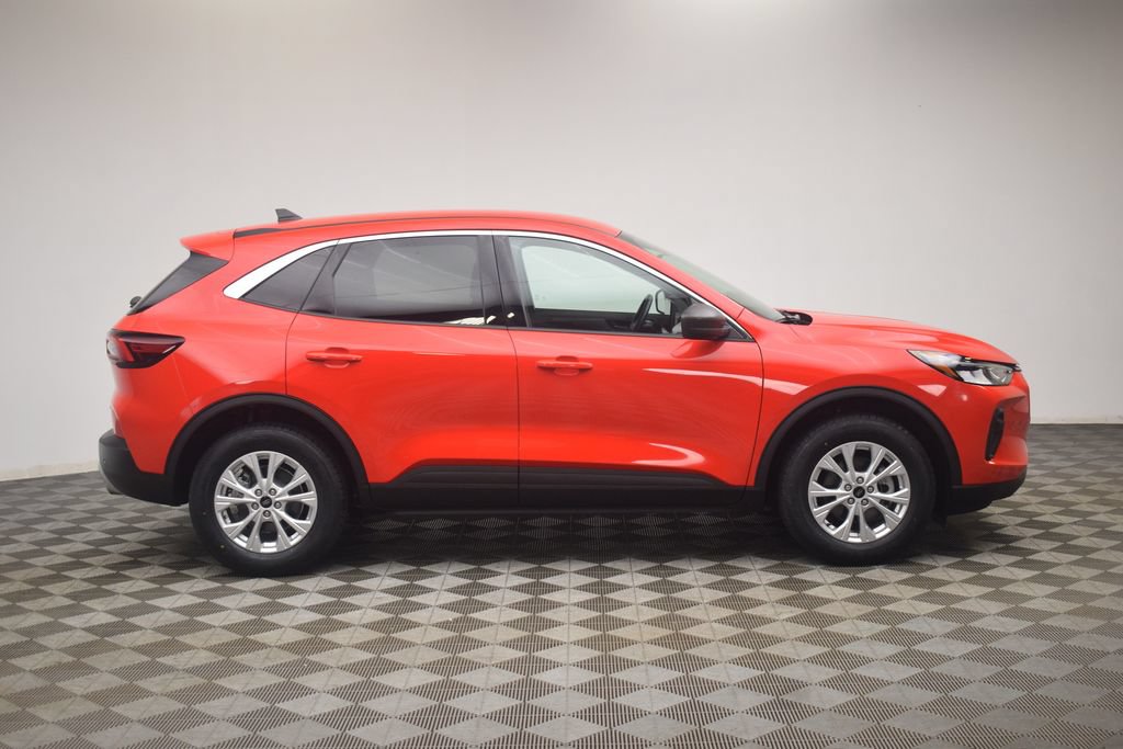 Used 2024 Ford Escape Active w/ Tech Pack #1 AWD/4WD image 15