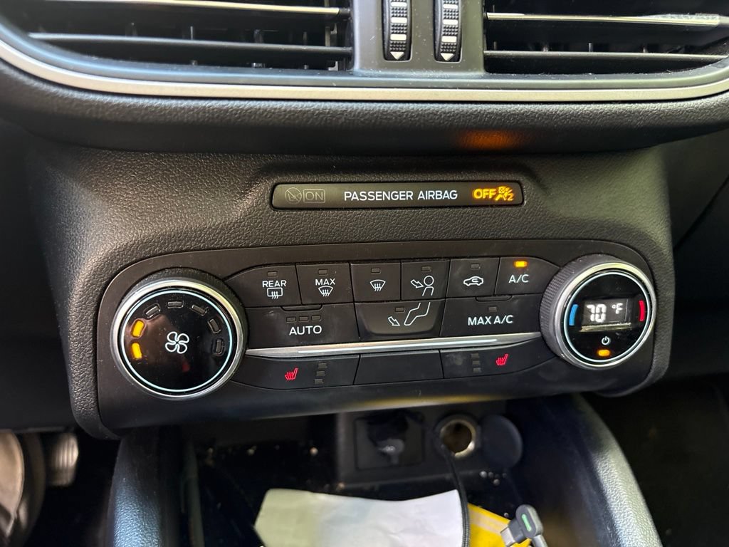 Used 2020 Ford Escape SE Sport FWD image 19