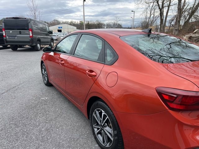 Used 2023 Kia Forte LXS w/ LXS Technology Package image 3