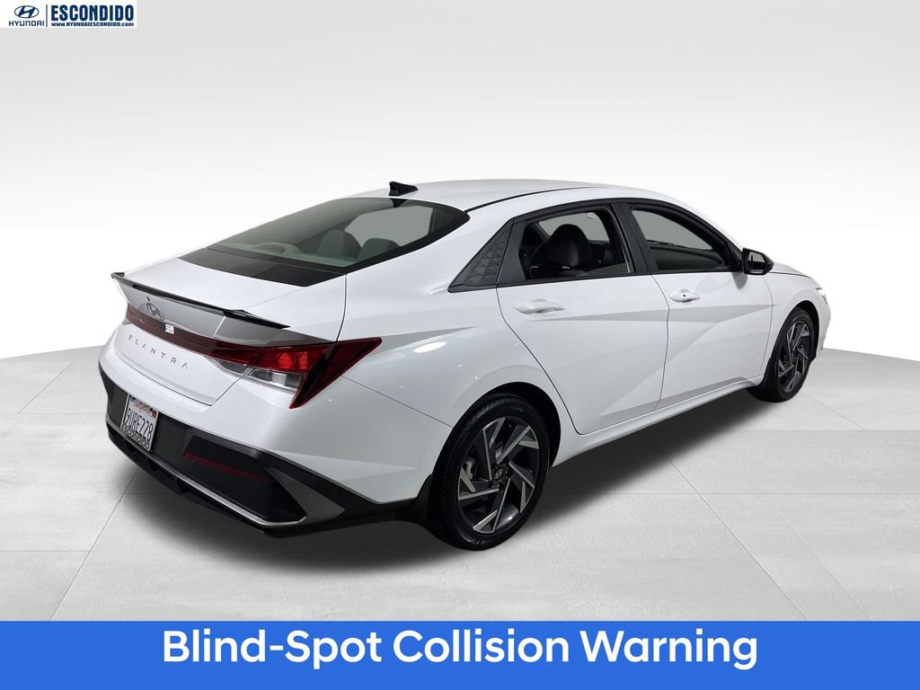 Certified 2025 Hyundai Elantra Sport FWD image 5
