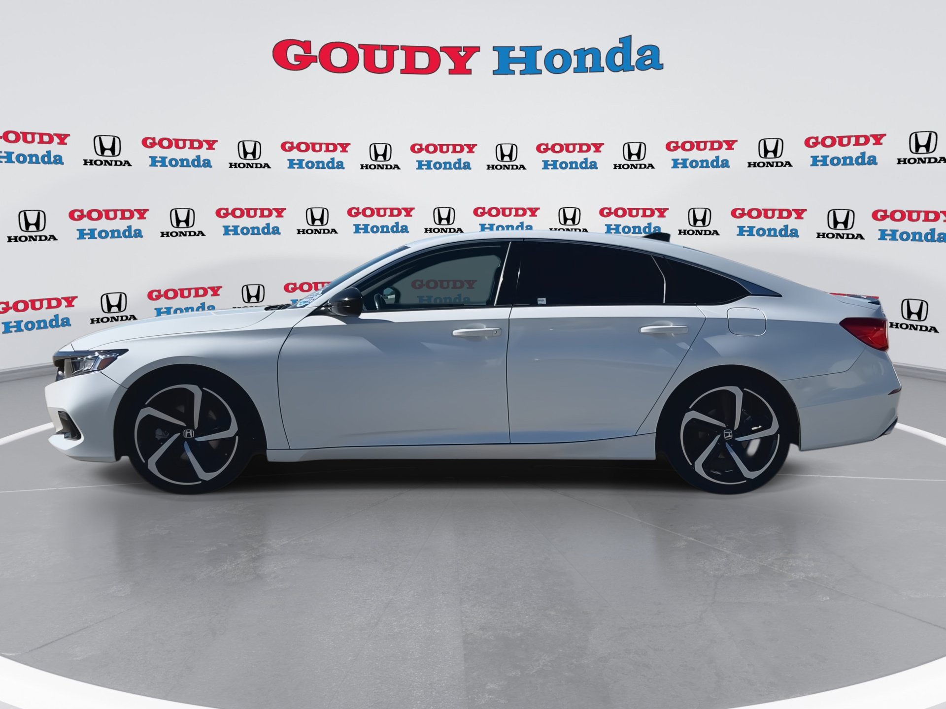 Used 2022 Honda Accord Sport image 5
