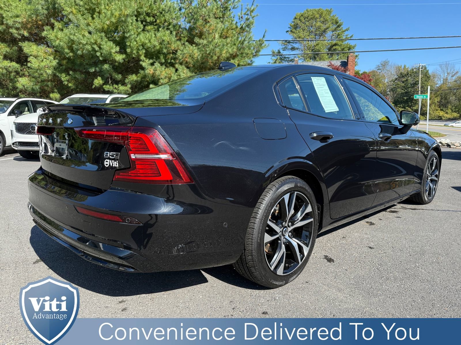 Certified 2024 Volvo S60 B5 Plus image 7