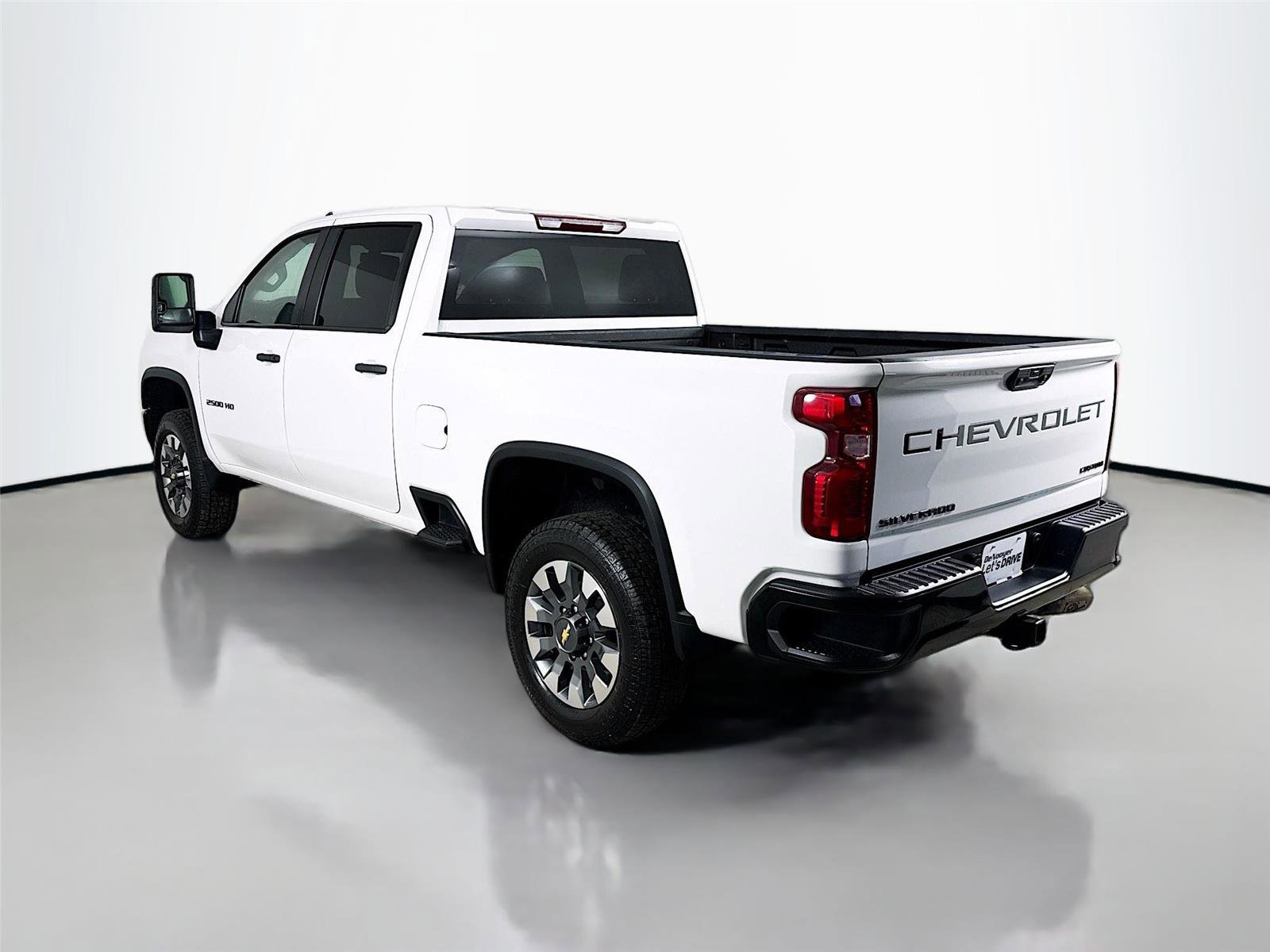 Used 2022 Chevrolet Silverado 2500 Custom w/ Custom Value Package image 6