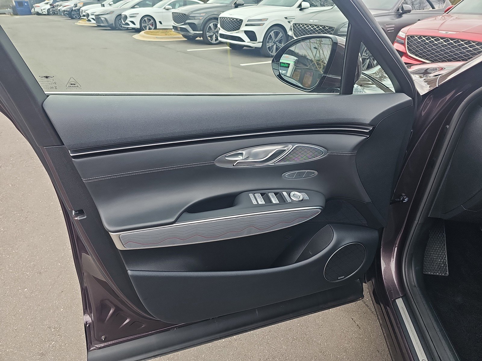 Used 2022 Genesis GV70 2.5T w/ Advanced Package image 11