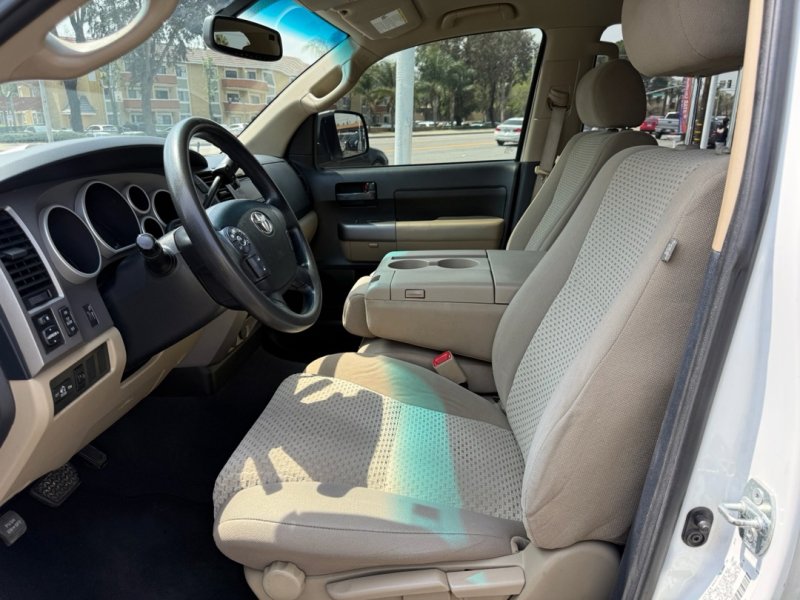 Used 2013 Toyota Tundra 2WD CrewMax w/ Tow Pkg image 16