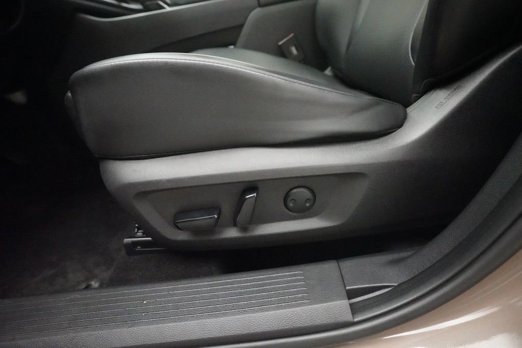 Certified 2024 Nissan Rogue SV w/ SV Premium Package image 29