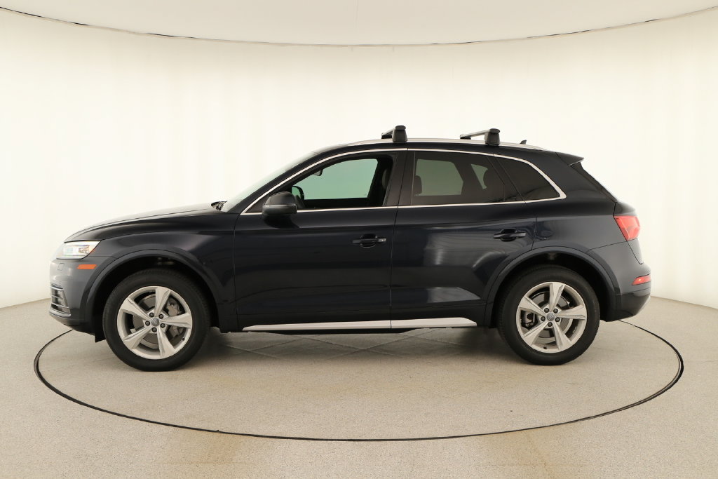 Used 2020 Audi Q5 2.0T Premium w/ Convenience Package AWD/4WD image 2