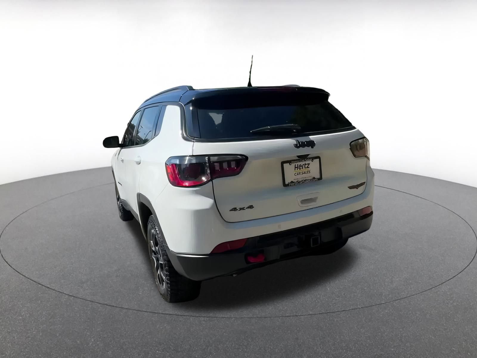 Used 2025 Jeep Compass Trailhawk w/ Trailer Tow Group image 11