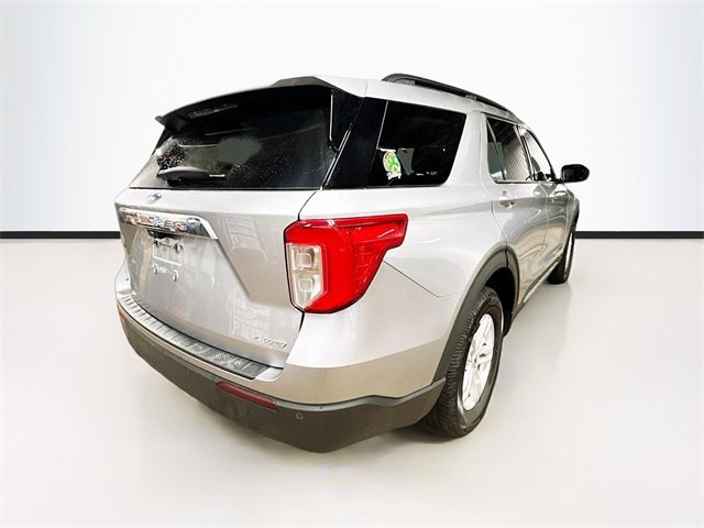 Used 2022 Ford Explorer XLT image 7