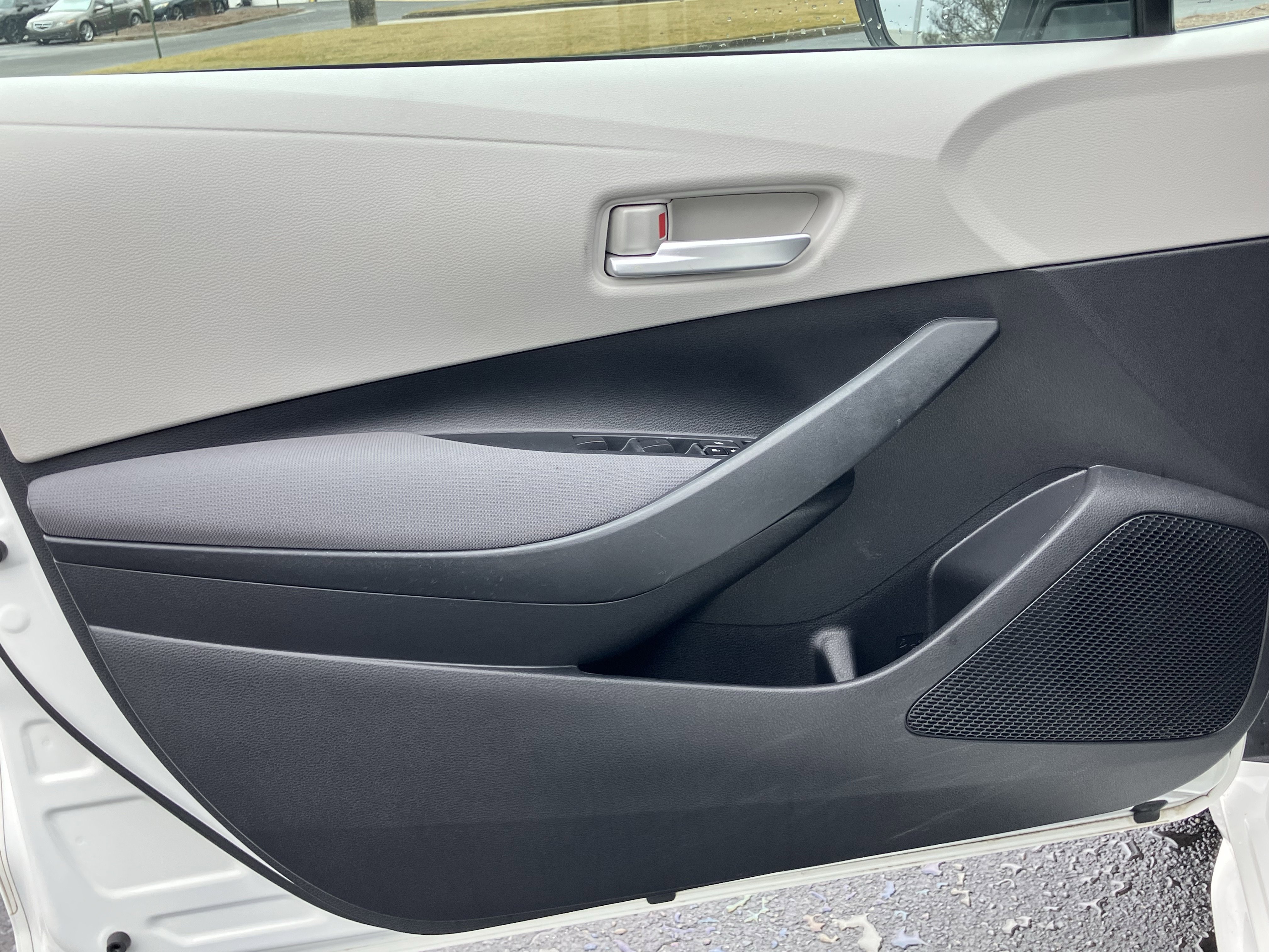 Used 2020 Toyota Corolla L image 14