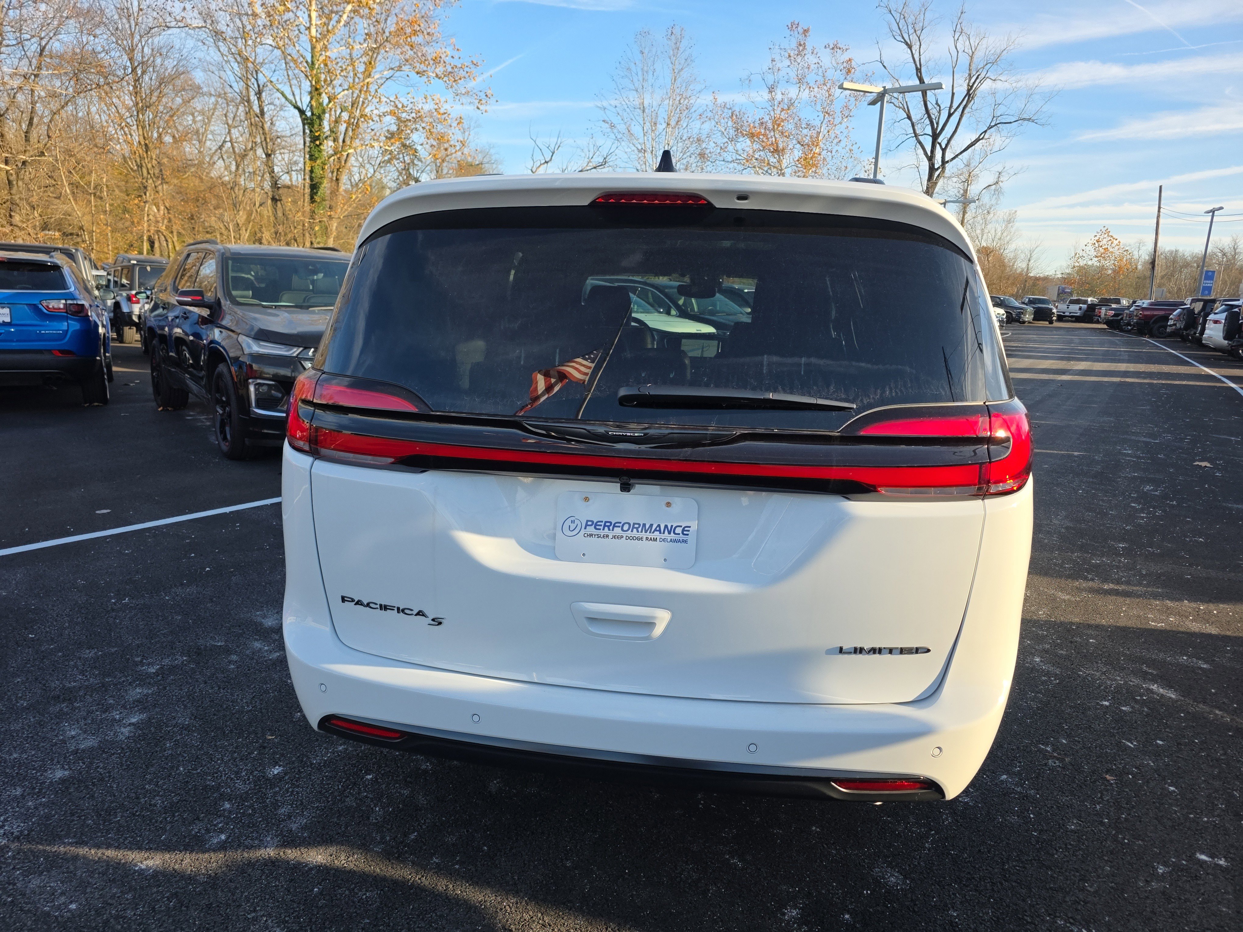 New 2026 Chrysler Pacifica Limited w/ S Appearance Package image 20