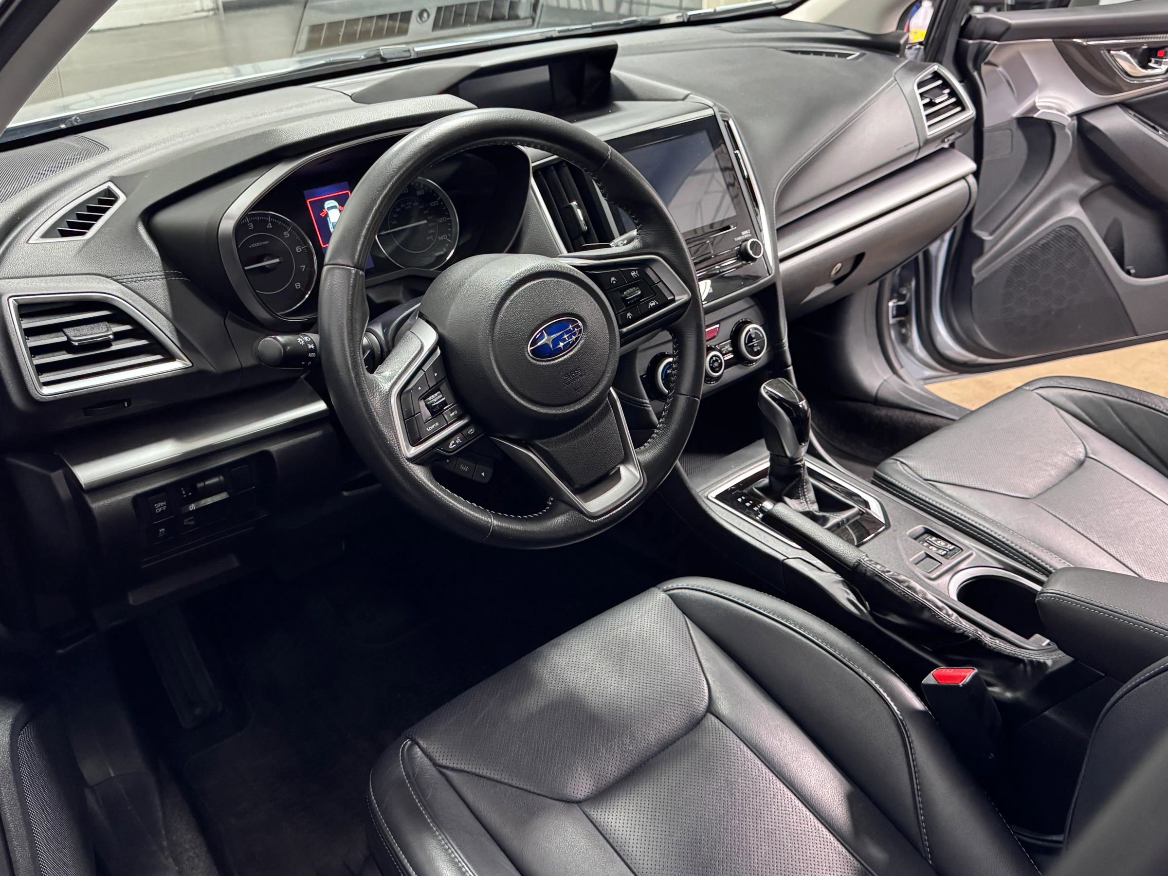 Used 2017 Subaru Impreza 2.0i Limited w/ Moonroof/BSD & Rcta/Eyesight AWD/4WD image 17