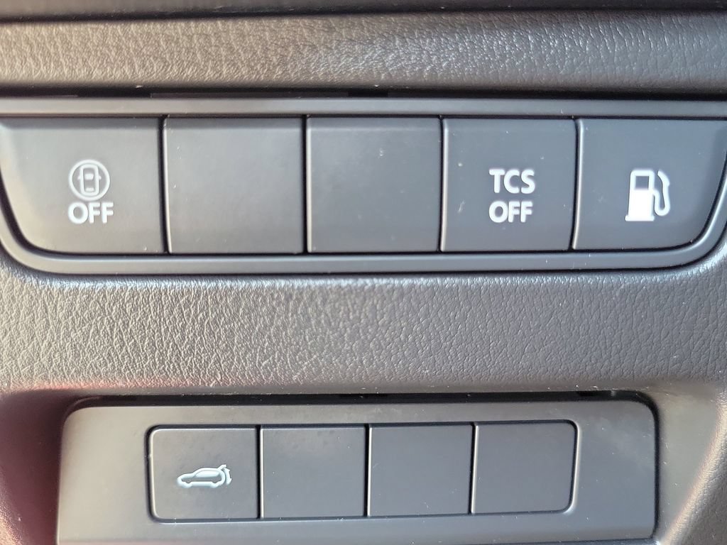 Certified 2024 MAZDA CX-90 Plug-In Hybrid w/ Preferred AWD/4WD image 17