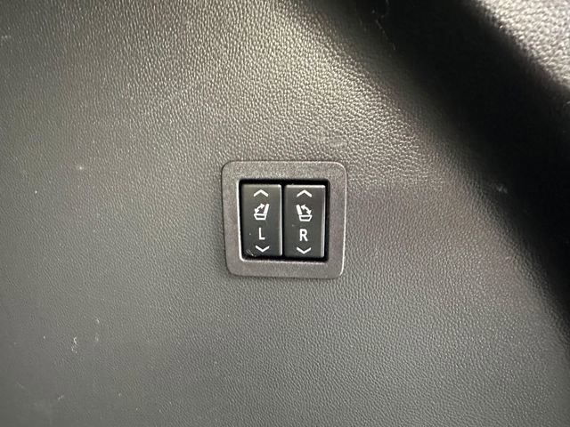 Used 2021 Buick Enclave Avenir w/ Avenir Technology Package image 25