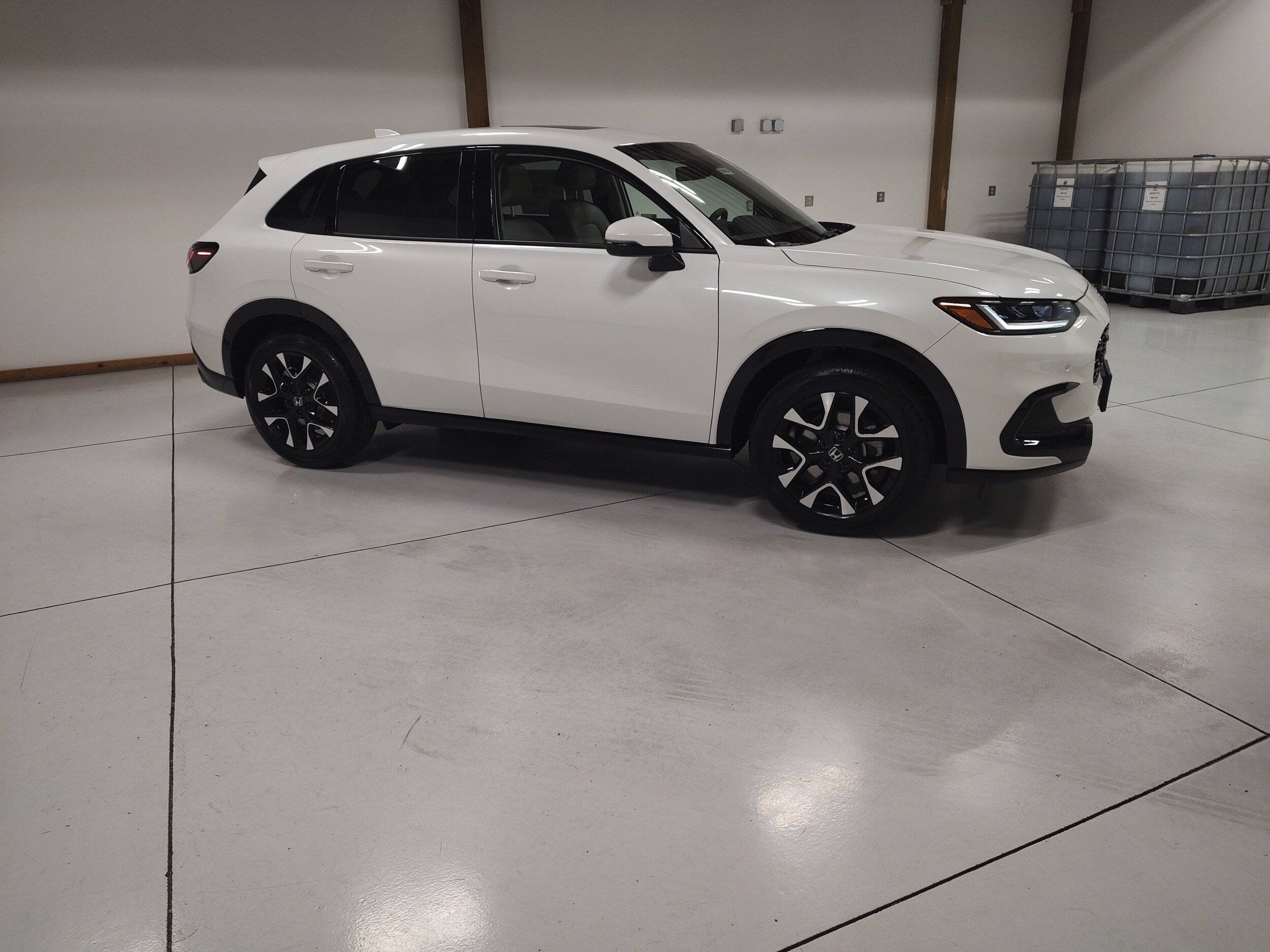 New 2027 Honda HR-V EX-L image 2