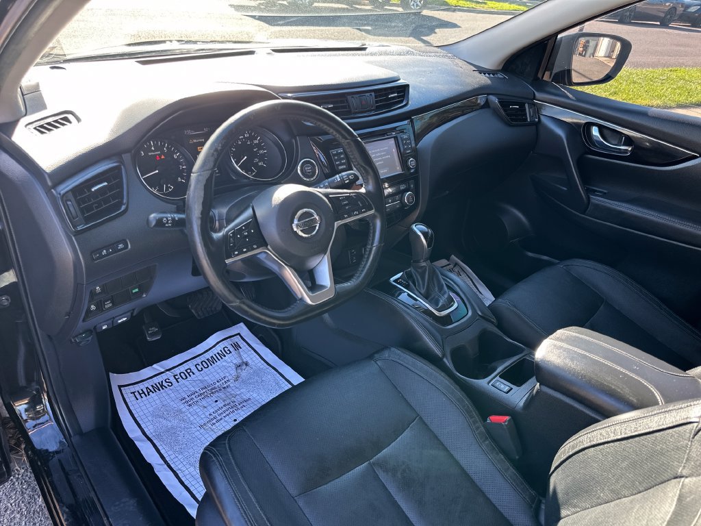 Used 2017 Nissan Rogue Sport SL AWD/4WD image 14