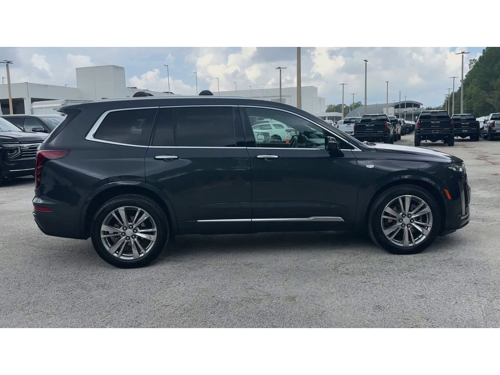 Certified 2023 Cadillac XT6 Premium Luxury w/ Technology Package FWD image 9
