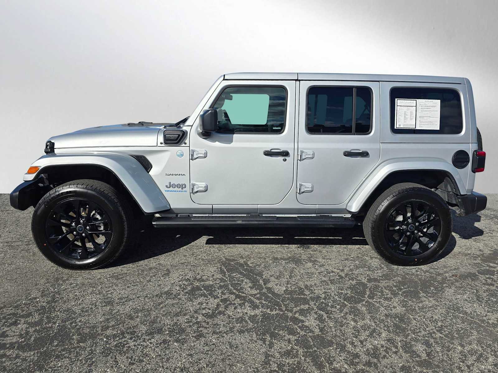 Used 2024 Jeep Wrangler Sahara image 2