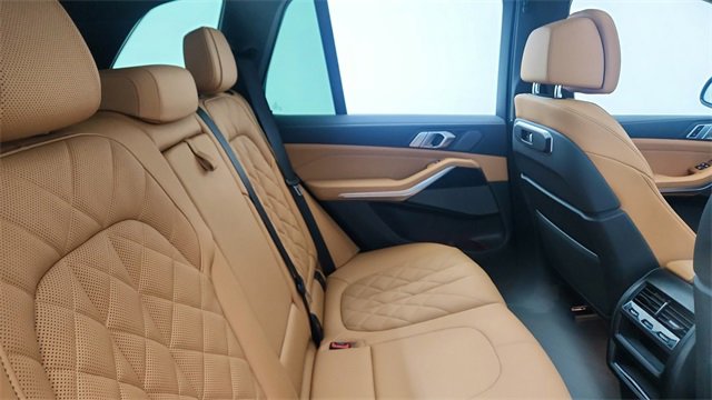 Used 2025 BMW X5 sDrive40i w/ M Sport Package image 26