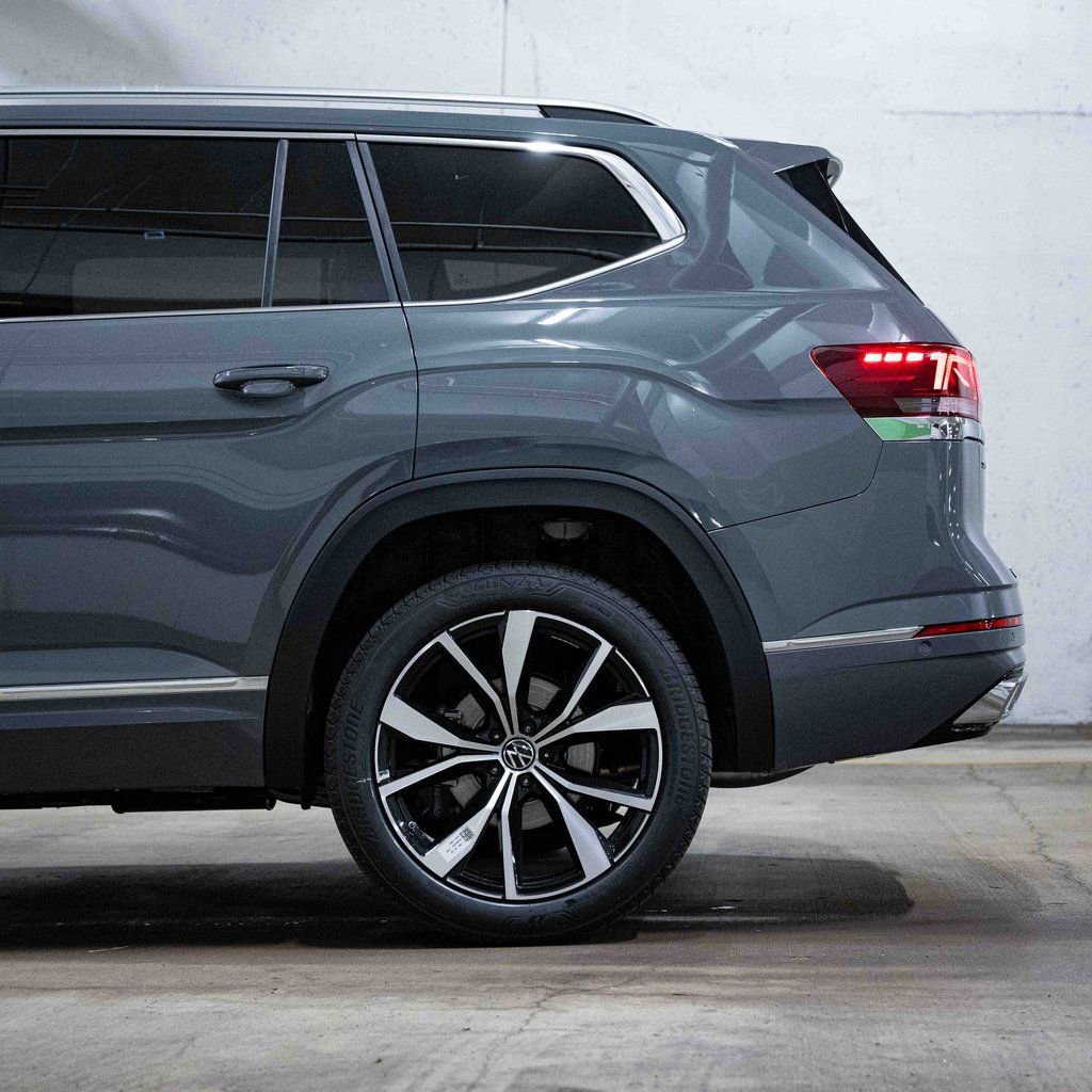 New 2026 Volkswagen Atlas SEL Premium R-Line image 4