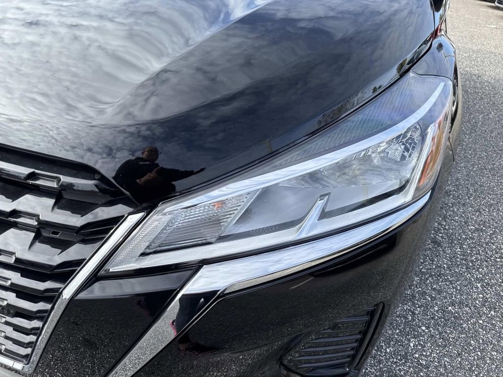 Certified 2024 Nissan Kicks S image 10