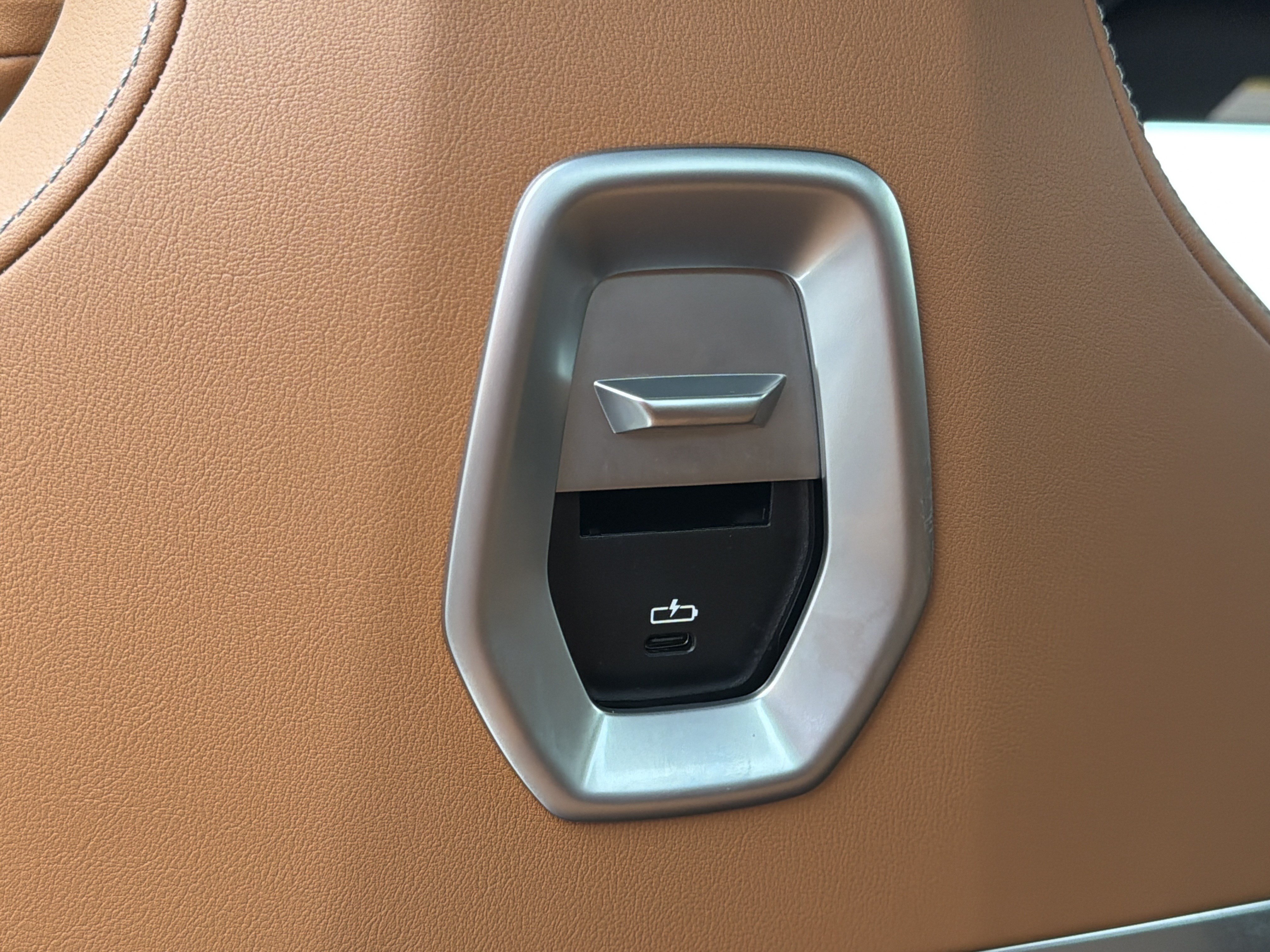 Certified 2026 BMW 740i xDrive AWD/4WD image 21