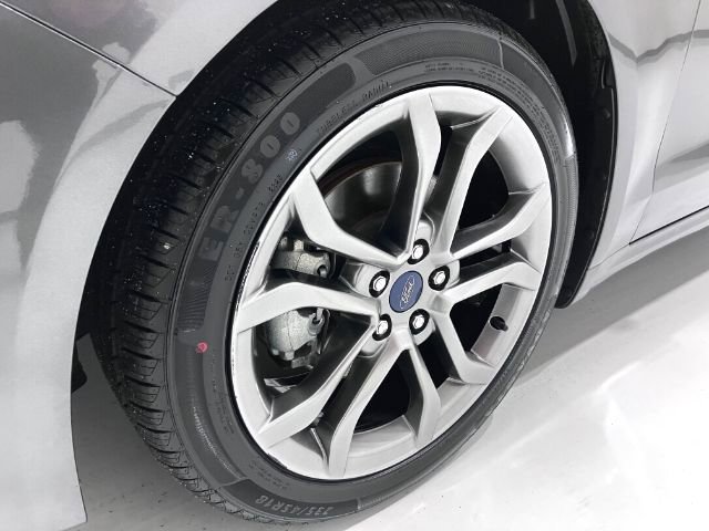 Used 2020 Ford Fusion SEL image 9