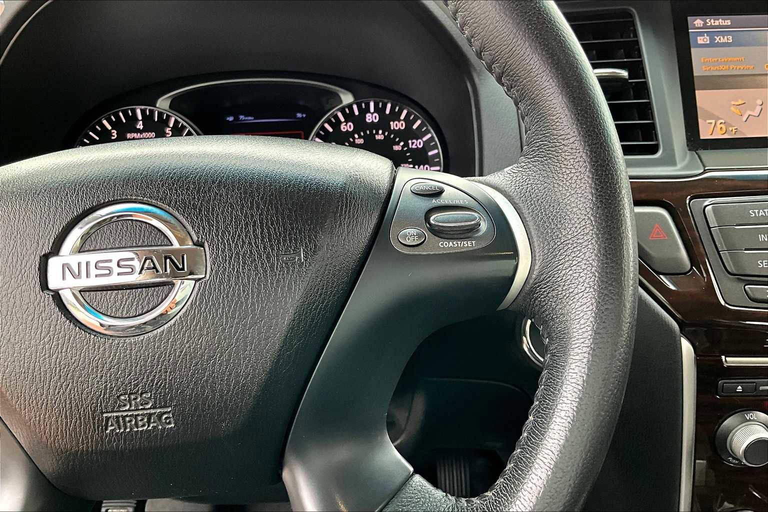 Used 2013 Nissan Pathfinder SL FWD image 25