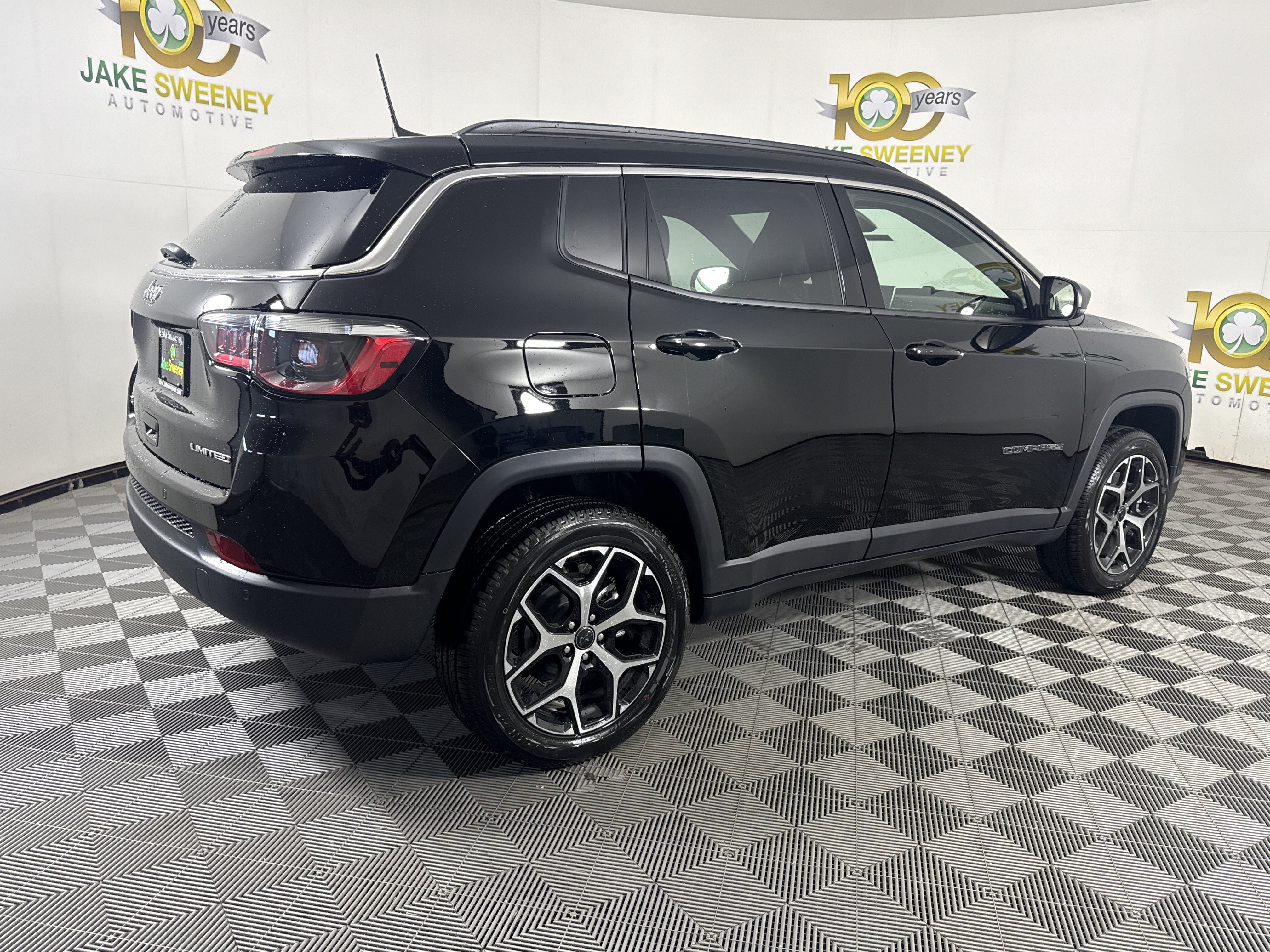 New 2026 Jeep Compass Limited AWD/4WD image 12
