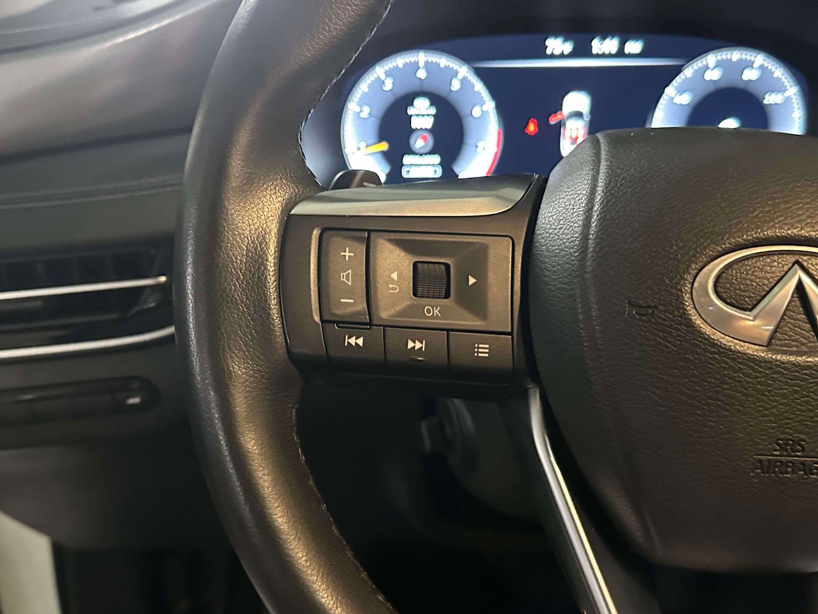 Used 2024 INFINITI QX60 Luxe image 23