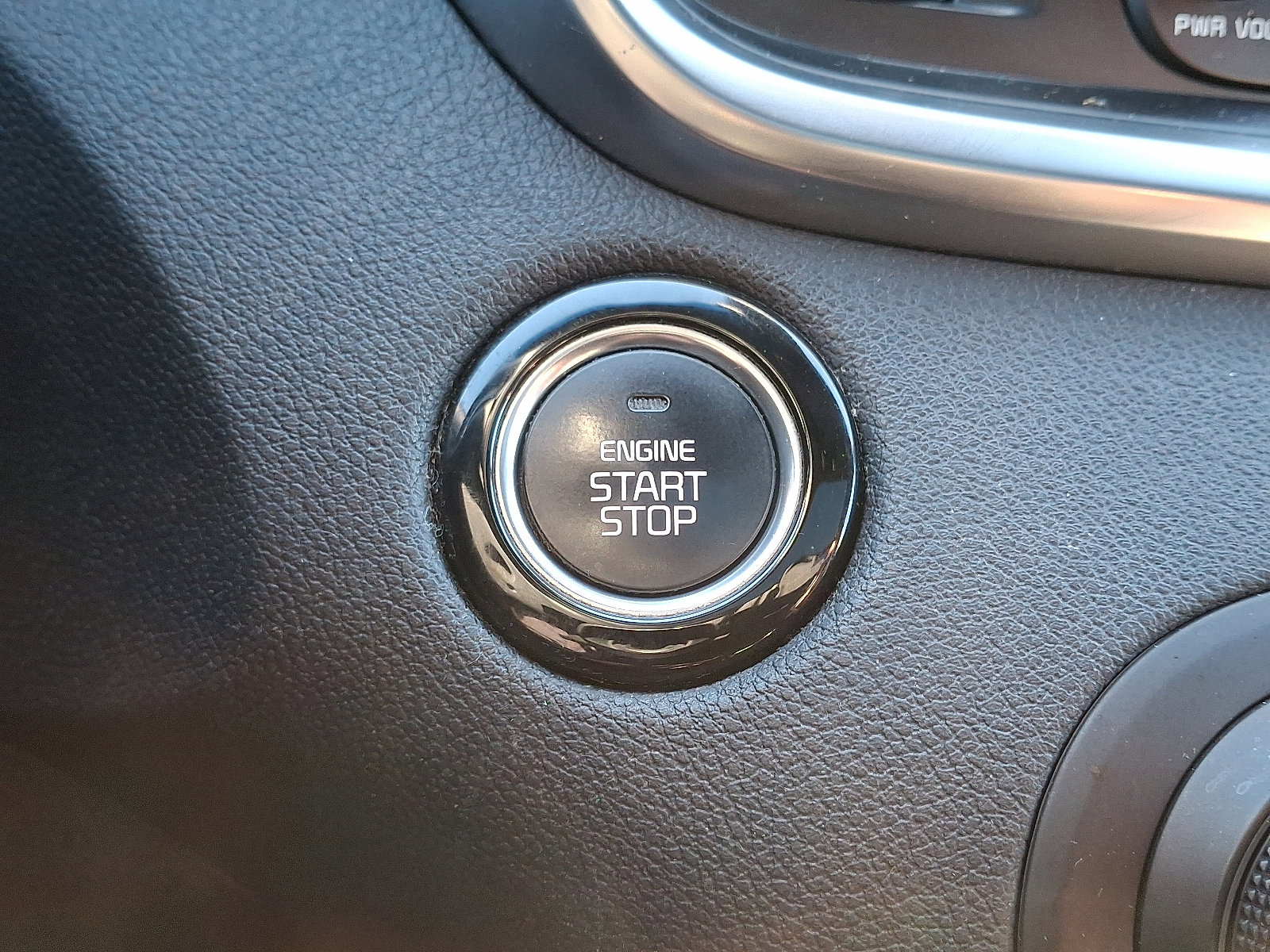 Used 2018 Kia Sorento SX image 28