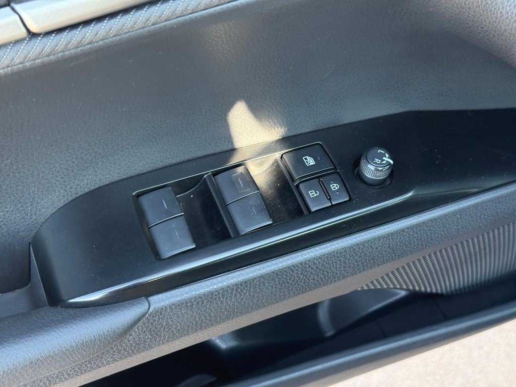 Certified 2025 Toyota Camry SE FWD image 18