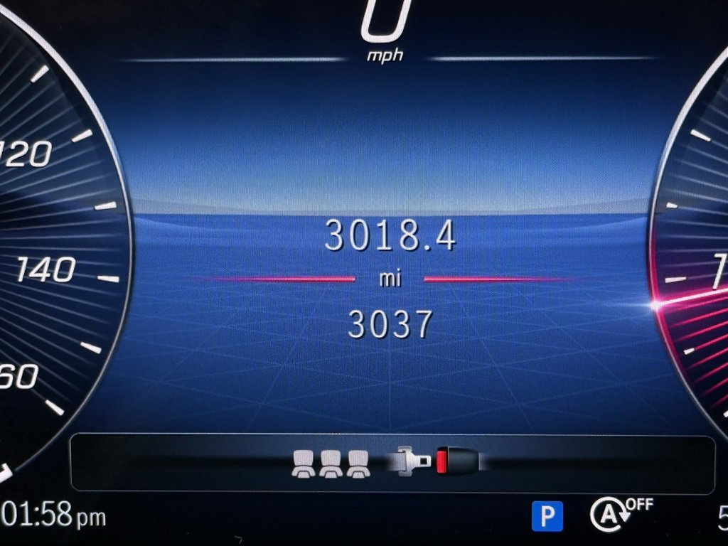 Used 2025 Mercedes-Benz GLB 250 image 14