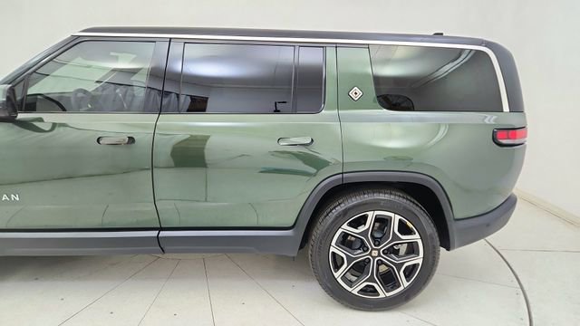 Used 2025 Rivian R1S Adventure image 11