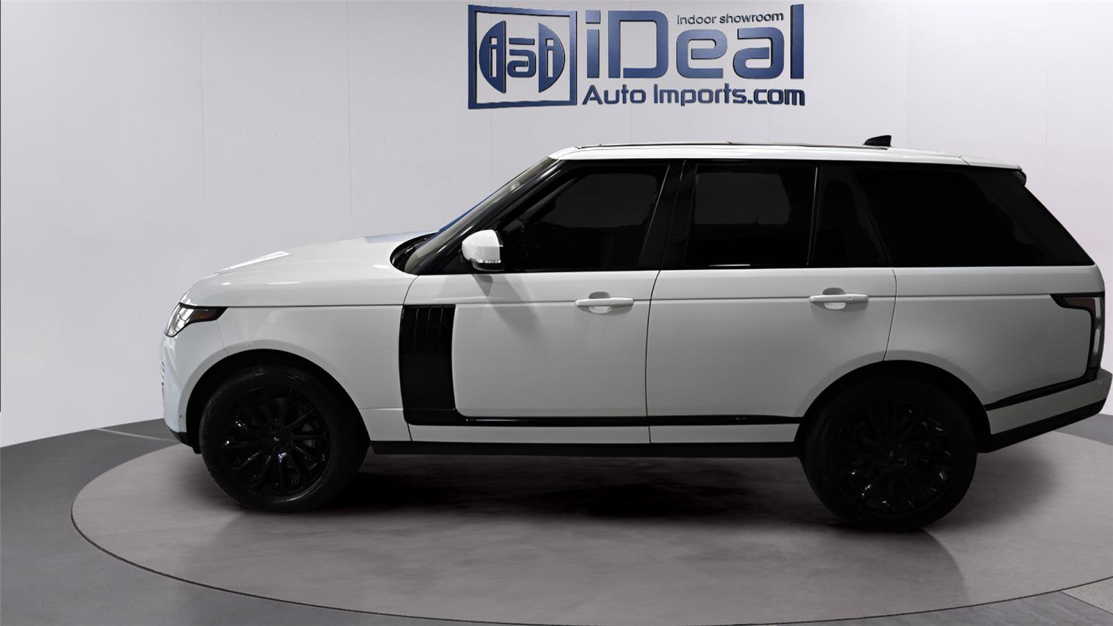 Used 2018 Land Rover Range Rover AWD/4WD image 2