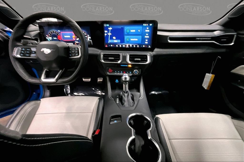Used 2025 Ford Mustang GT Premium image 19