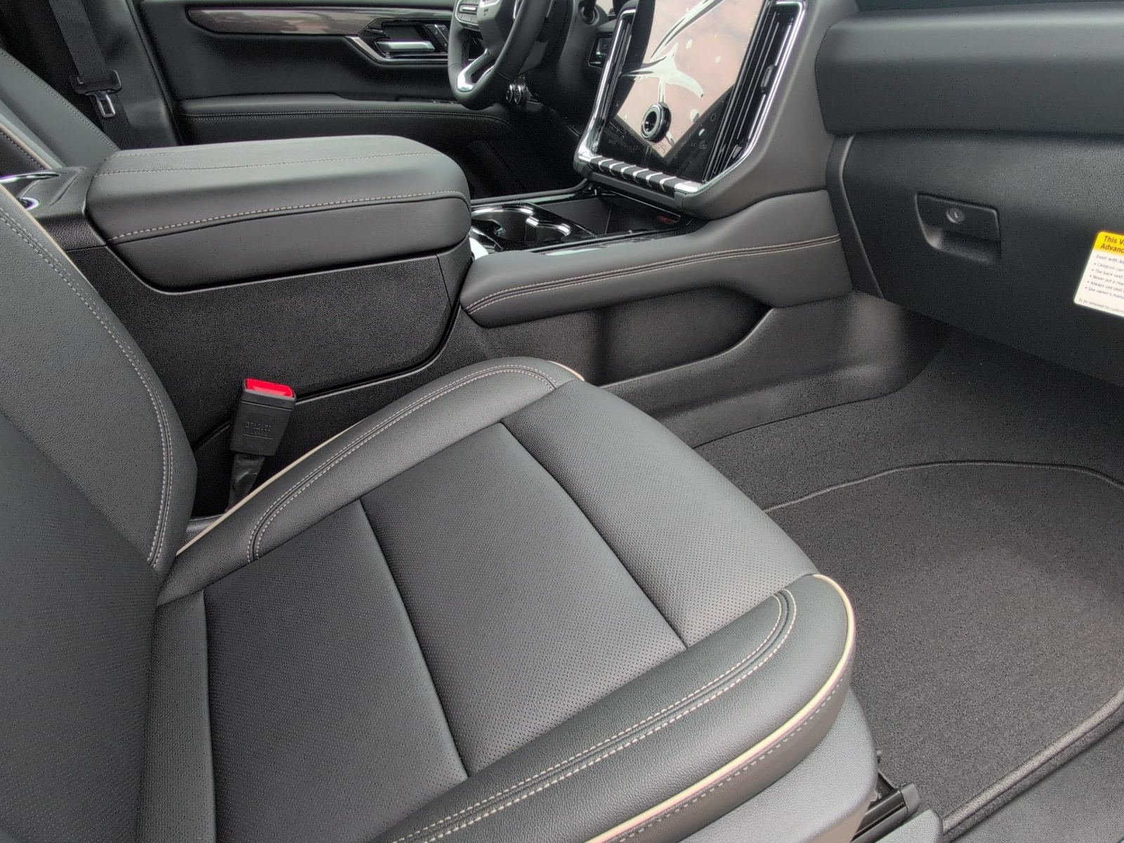New 2026 GMC Yukon XL Elevation w/ Elevation Premium Package AWD/4WD image 34