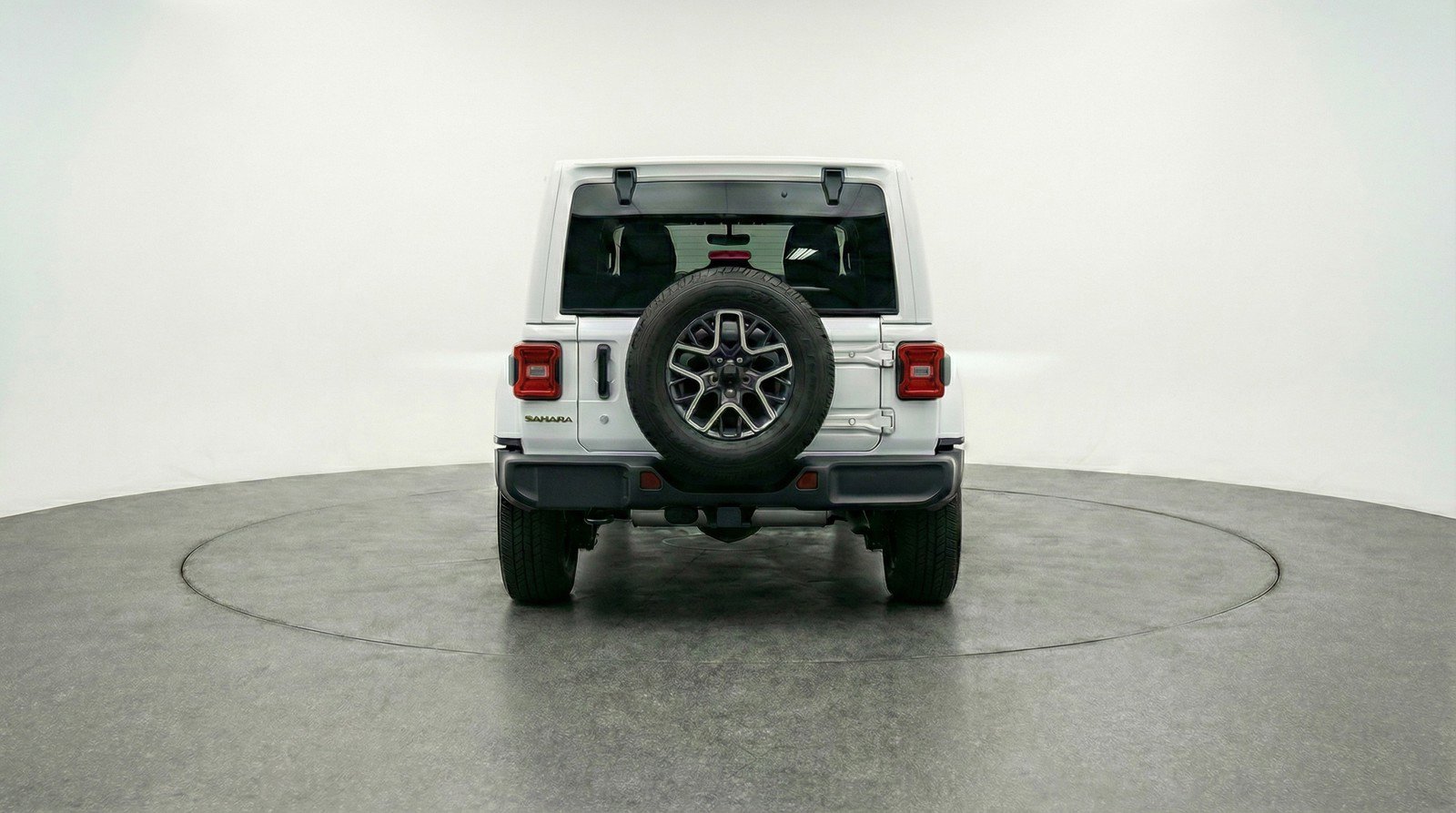 Used 2025 Jeep Wrangler Sahara AWD/4WD image 7