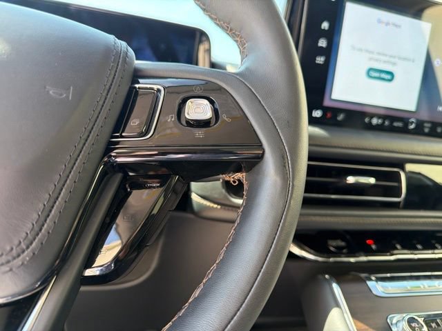 Certified 2025 Lincoln Aviator Reserve w/ Equipment Group 201A AWD/4WD image 33