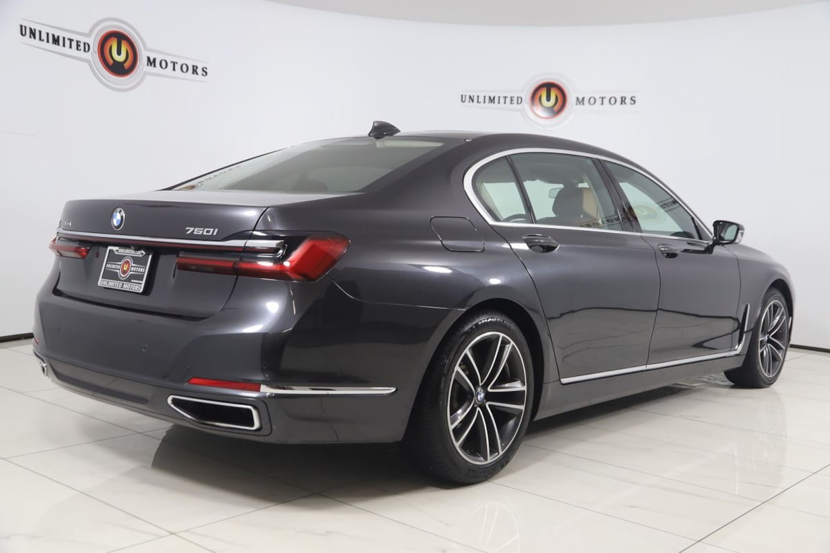 Used 2020 BMW 750i xDrive AWD/4WD image 3